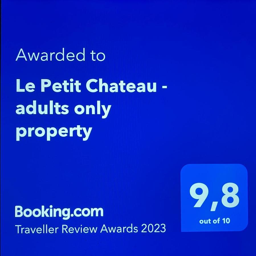 לה בוג Le Petit Chateau - Adults Only Property מראה חיצוני תמונה