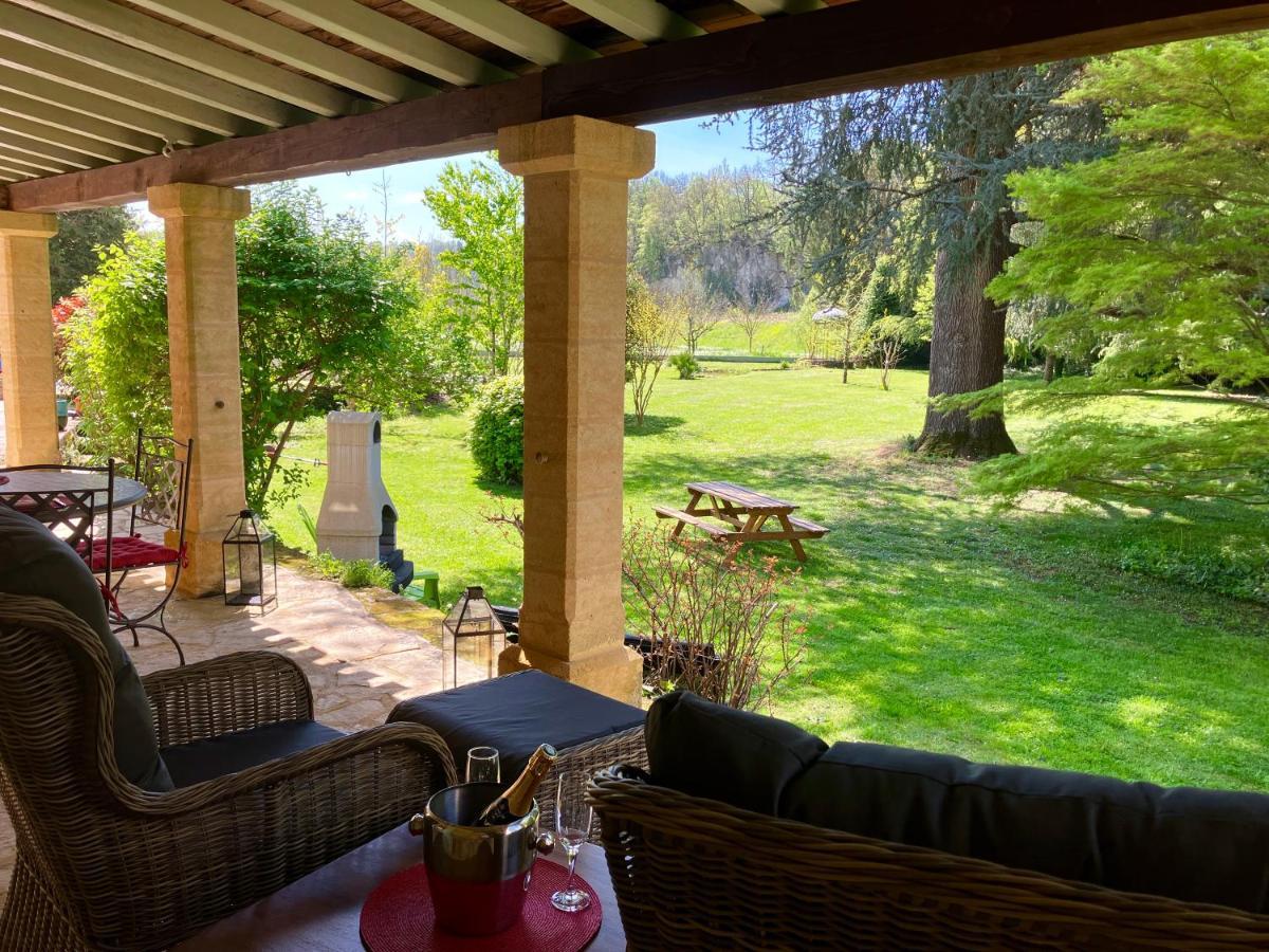 לה בוג Le Petit Chateau - Adults Only Property מראה חיצוני תמונה