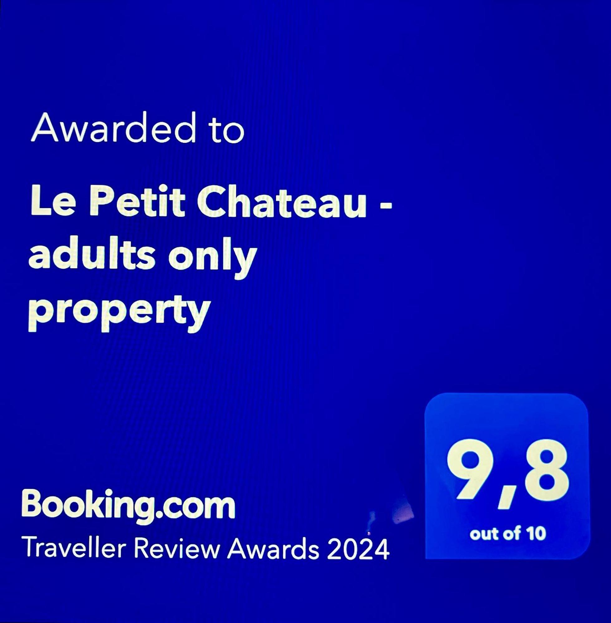 לה בוג Le Petit Chateau - Adults Only Property מראה חיצוני תמונה